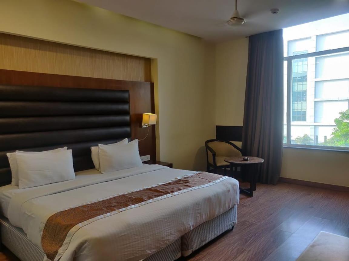 Hotel Casaya Inn Chinhat المظهر الخارجي الصورة