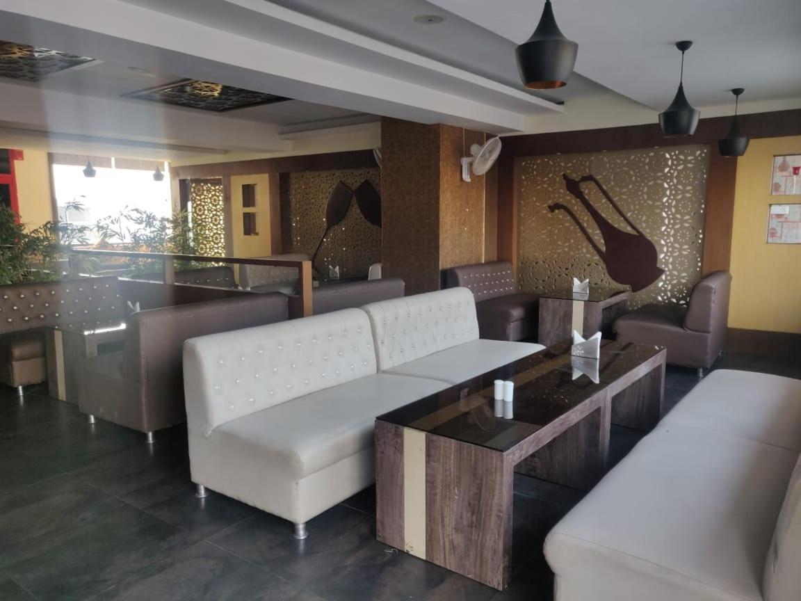 Hotel Casaya Inn Chinhat المظهر الخارجي الصورة